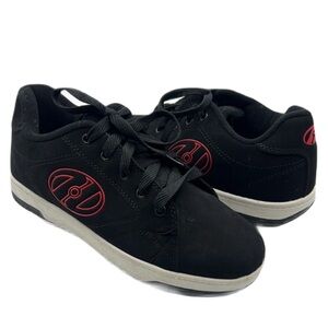 Heelys Vintage Sz 7 Black Red Sneakers with Lace-up Design